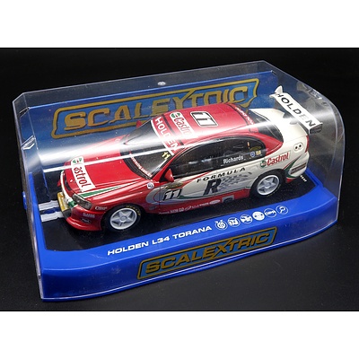 Scalextric, Holden VY Commodore Castrol Richards in Wrong Box, 1:32 Scale Model