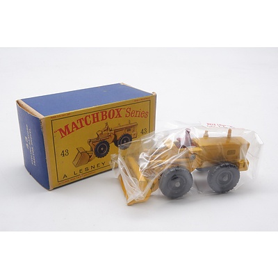 Moko Lesney Matchbox Series No 43 - Avelling-Barford Tractor Shovel