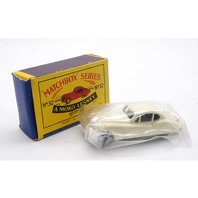 Moko Lesney Matchbox Series No 32 - Jaguar XK140