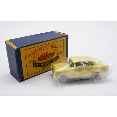 Moko Lesney Matchbox Series No 45 - Vauxhall Victor
