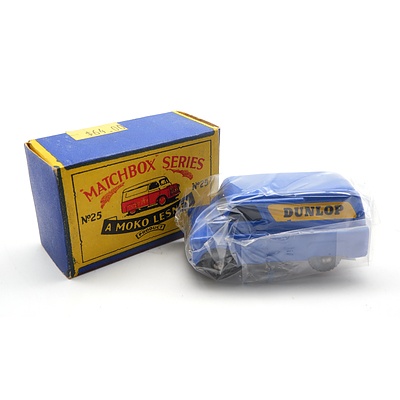 Moko Lesney Matchbox Series No 25 - Bedford Dunlop Van