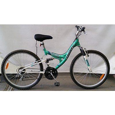Huffy Volta 15 Speed Mountain Bike