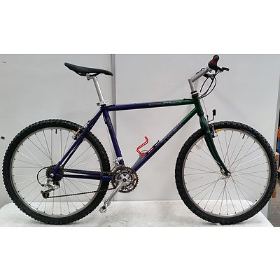 Trek Singletrack 21 Speed Mountain Bike