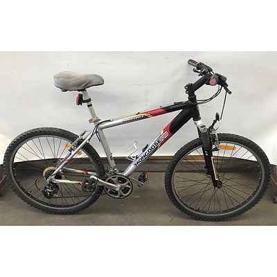 Mongoose Pro Rockadile Al Mountain Bike