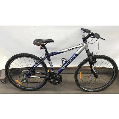 Trek Alpha 3700 Mountain Bike