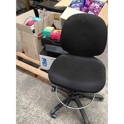 Bulk Lot of Assorted IT & Office Equipment/Accessories