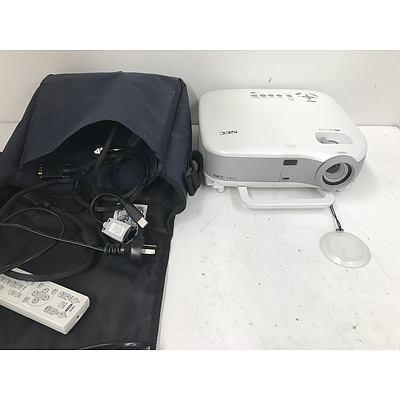 NEC VT670 XGA LCD Projector