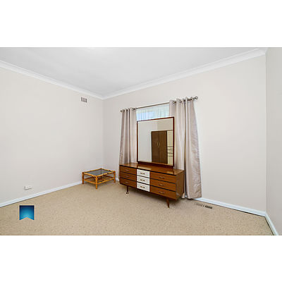 19 Crest Road, Queanbeyan NSW 2620