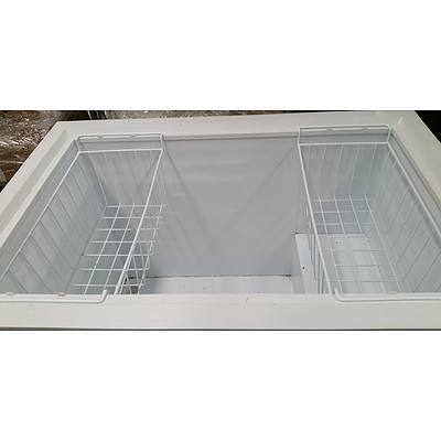 Westinghouse 290 Litre Chest Freezer
