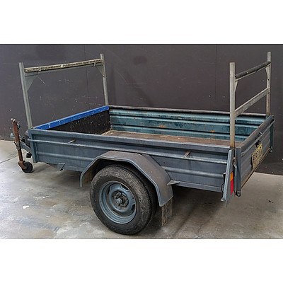 Tuza,s Trailers 7' x 4' Single Axle Box Trailer