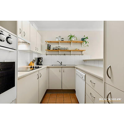 2/60 Henty Street, Braddon ACT 2612