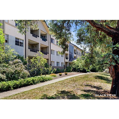 2/60 Henty Street, Braddon ACT 2612
