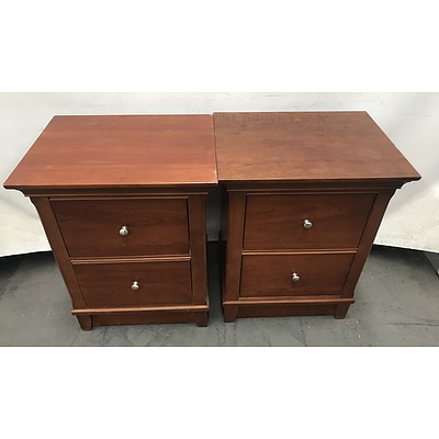 Thomasville Bedside Tables - Lot of Two