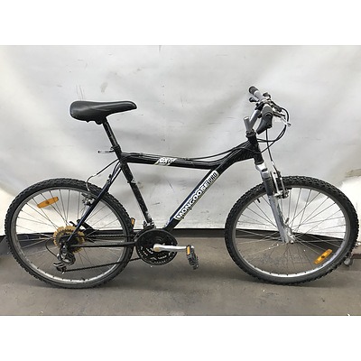 Mongoose Pro DX 3.3 Bike