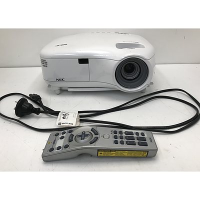 NEC LT380 XGA 3LCD Projector