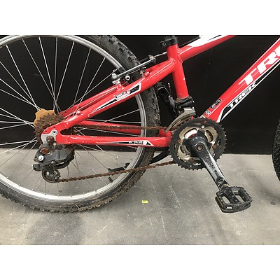 Trek MT220 Kids Mountain Bike