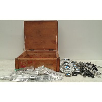 Vintage Reedtex Product Box Of BMW Centre Caps And BMW Model Badges