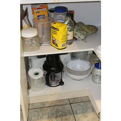 Contents of Household Kitchen