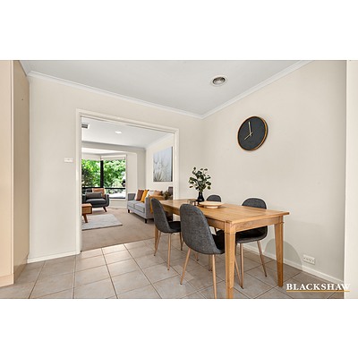 6 Guy Place, Holder ACT 2611