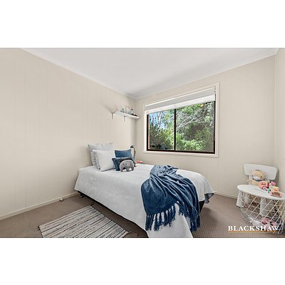 6 Guy Place, Holder ACT 2611
