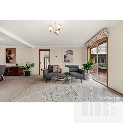 2  Davitt Close, Isaacs ACT 2607