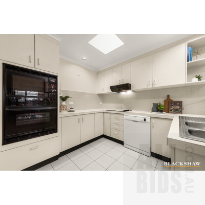 2  Davitt Close, Isaacs ACT 2607