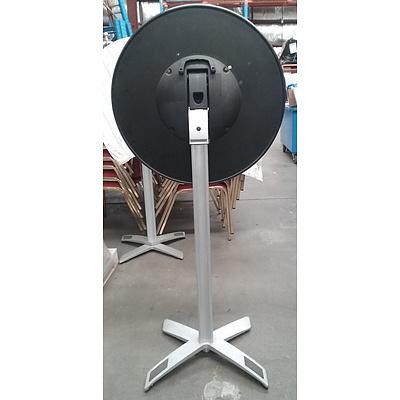 Circular Bar Tables tilt adjustable (3)
