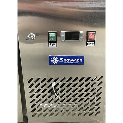 Snowman 560L Stainless Steel Prep Bench with 4 Door Display Fridge Underneath