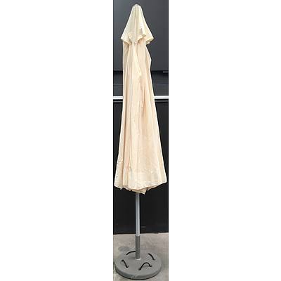 Outdoor Cafe Collapsible Umbrella