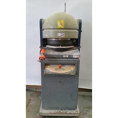 Daub DR-Robot Commercial Dough Separator