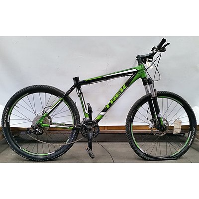 Trek 6300 30 Speed Mountain Bike