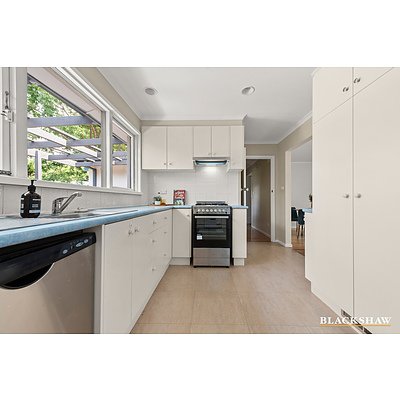 7 Glover Street, Lyneham ACT 2602