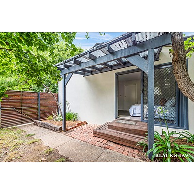 7 Glover Street, Lyneham ACT 2602