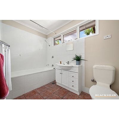 7 Glover Street, Lyneham ACT 2602