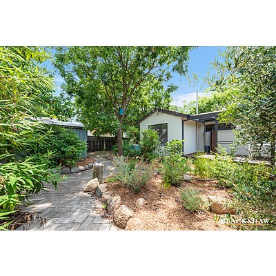 7 Glover Street, Lyneham ACT 2602