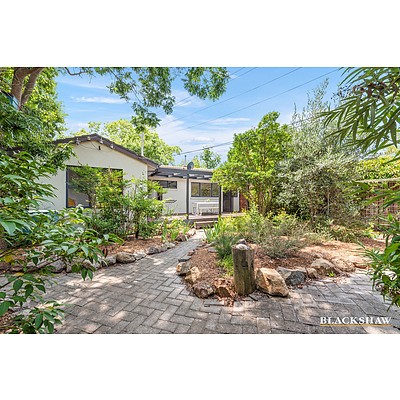 7 Glover Street, Lyneham ACT 2602