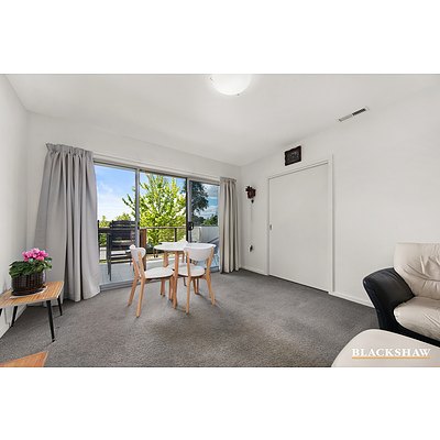9/40 Philip Hodgins Street, Wright ACT 2611