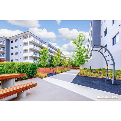 9/40 Philip Hodgins Street, Wright ACT 2611