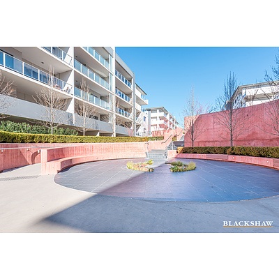 9/40 Philip Hodgins Street, Wright ACT 2611