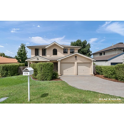 120 Halloran Drive, Jerrabomberra NSW 2619