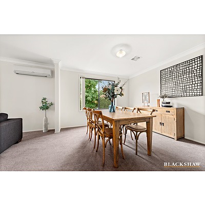120 Halloran Drive, Jerrabomberra NSW 2619