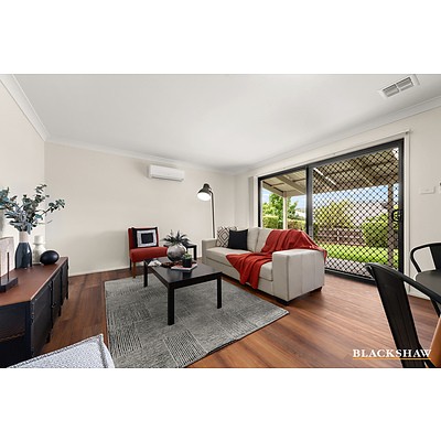 120 Halloran Drive, Jerrabomberra NSW 2619