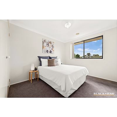 120 Halloran Drive, Jerrabomberra NSW 2619