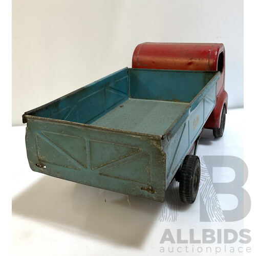 Vintage Cyclops Toy Truck With Functioning Tipper, Made in Australia