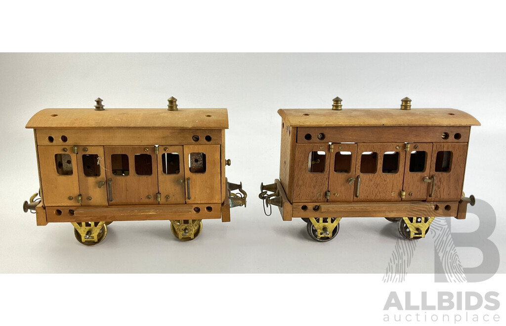 Rare Primus Engineering Wind Up Toy Steam Locomotive 217 and Carriages