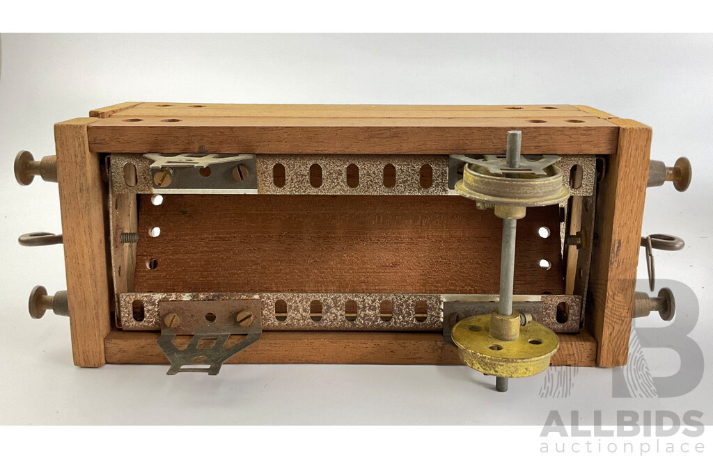 Rare Primus Engineering Wind Up Toy Steam Locomotive 217 and Carriages