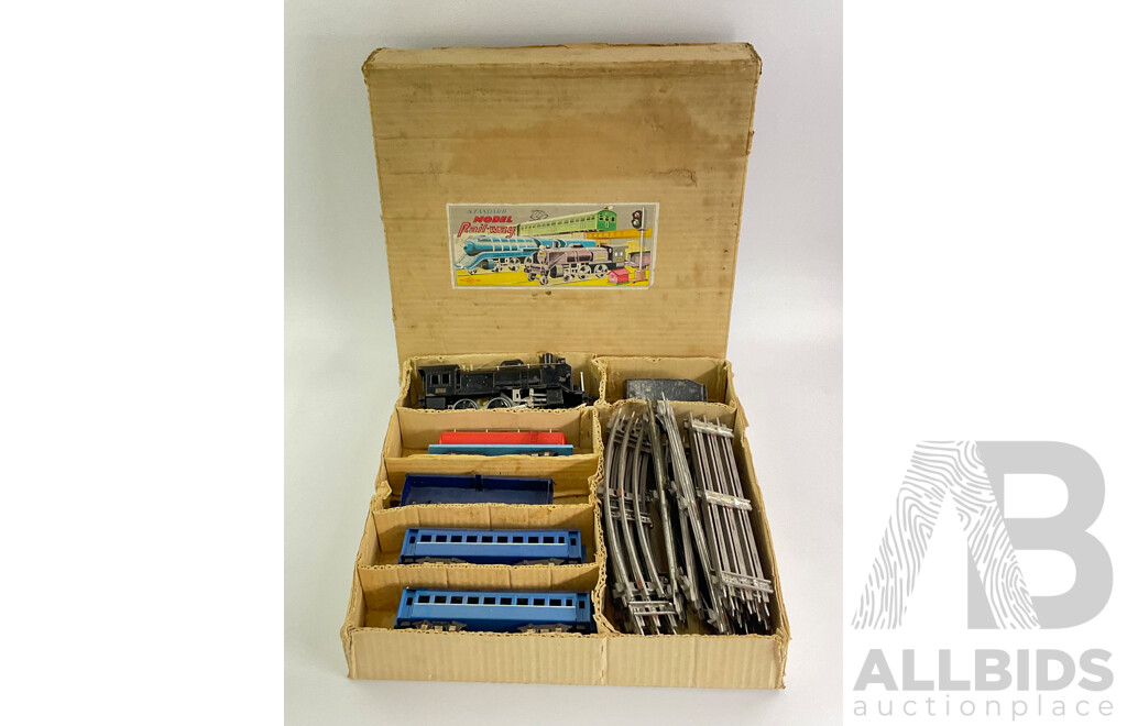 Vintage 'O' Gauge Three Rail Sakai Standard Model Steam Locomotive Set in Original Box, Made in Occupied Japan