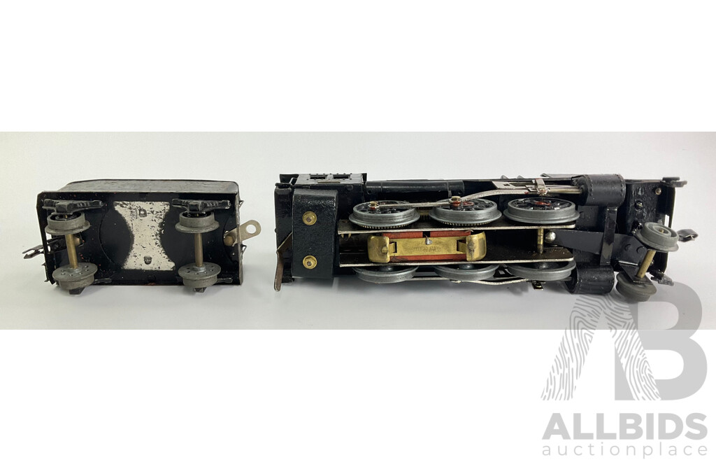 Vintage 'O' Gauge Three Rail Sakai Standard Model Steam Locomotive Set in Original Box, Made in Occupied Japan