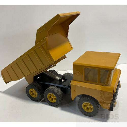 Sanson Rico Six Wheel Dump Truck With Tilting Bed, Made in Spain