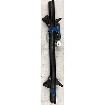 Rhino-Rack Roof Racks With Mounts and bolts
